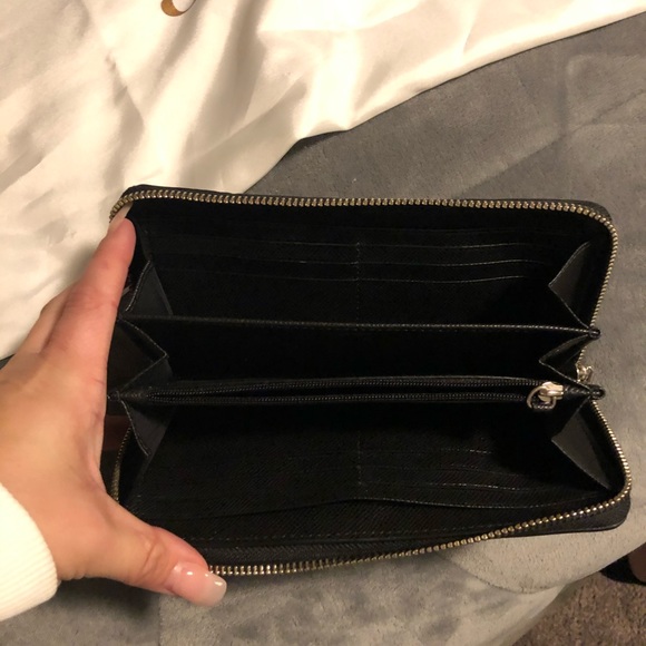 Coach purse,wallet and wristlet - Picture 3 of 5